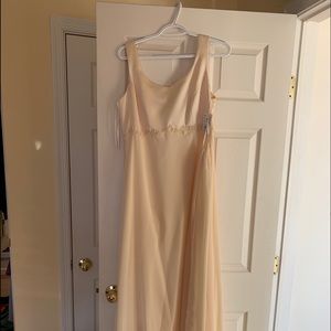 Bridesmaids dress, floorlength, pale yellow